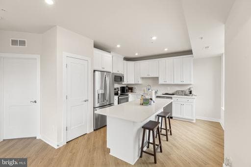 43895 CIRCUIT SQUARE - Photo 1