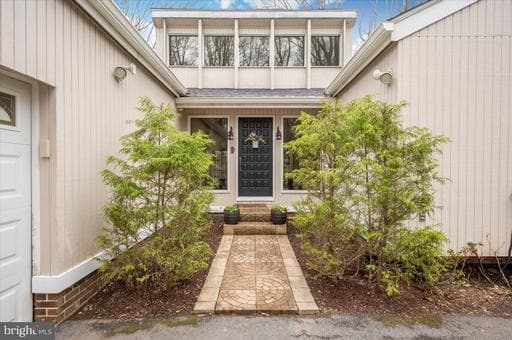 10101 LLOYD ROAD - Photo 1