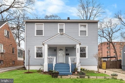 6009 41ST AVENUE - Photo 1
