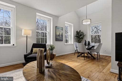 3820 39th St NW, Washington, DC 20016-2831, United States - Photo 1