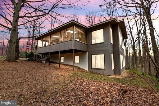 118 BISHOP DRIVE - Photo 1