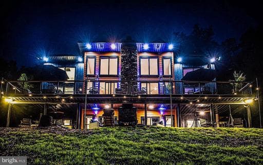 133 PINEVIEW DRIVE