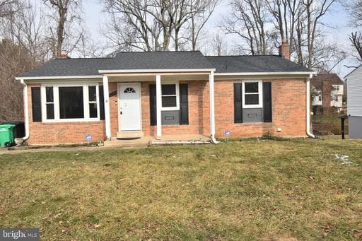7602 LOCRIS DRIVE - Photo 1