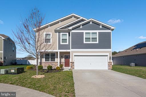 416 BIRCHWOOD DRIVE