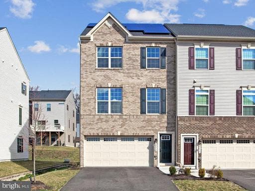 9012 WALLER TREE WAY - Photo 1