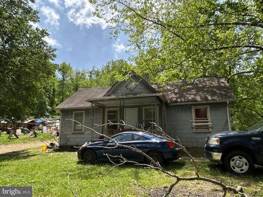 1701 FERGUSON LANE - Photo 1