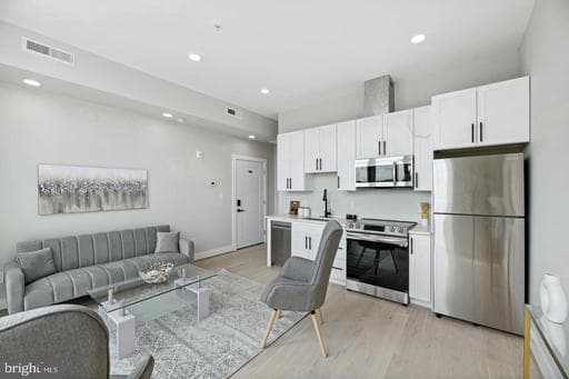 2213 M STREET 7 - Photo 1