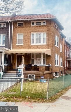 4122 Illinois Ave NW, Washington, DC 20011-5950, United States - Photo 1