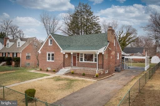 3716 SYLVAN DRIVE - Photo 1