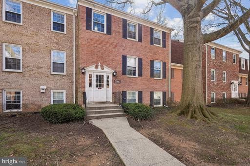 796 QUINCE ORCHARD BOULEVARD 201 - Photo 1