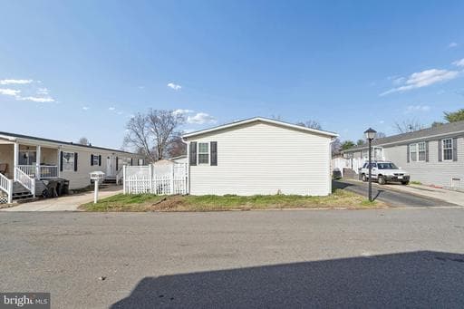 14508 UNITED DRIVE - Photo 1