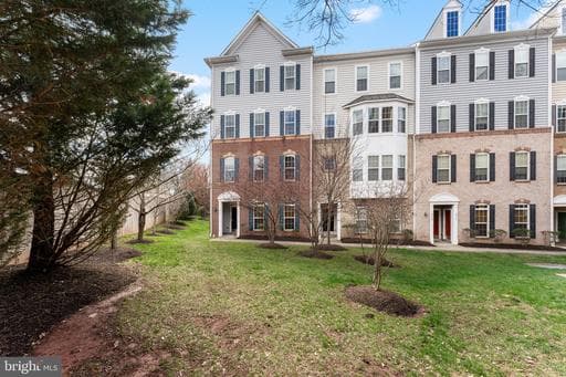9541 CHANCELLORSVILLE LANE - Photo 1