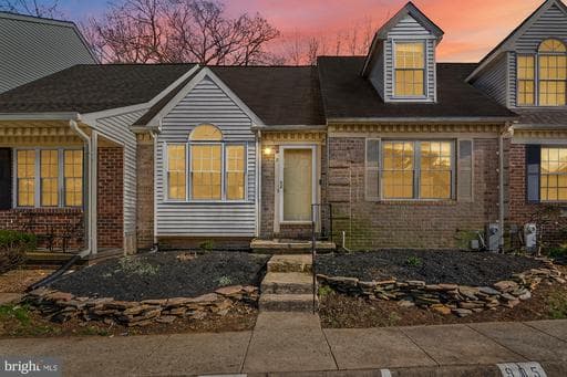 905 FITZPATRICK DRIVE - Photo 1
