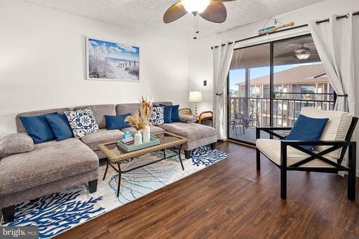 203 33RD STREET 40702