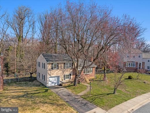 409 LACLAIR AVENUE - Photo 1
