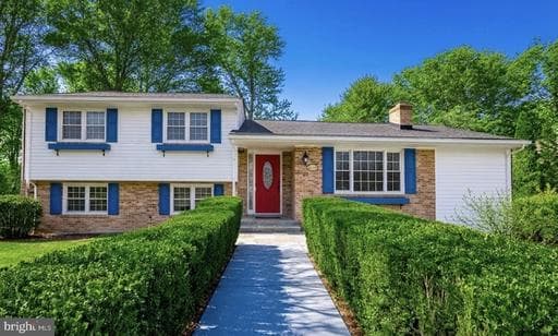 5210 LINDSAY STREET - Photo 1