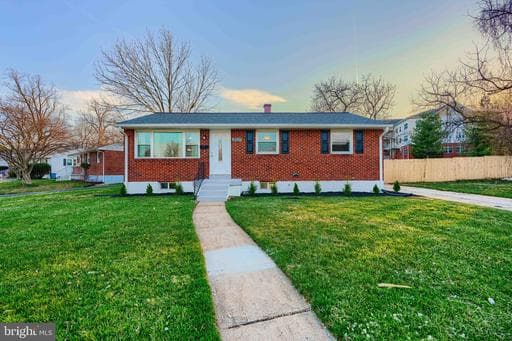 8523 FIELDWAY DRIVE - Photo 1