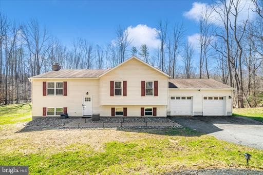 3860 MOONBEAM AVENUE - Photo 1