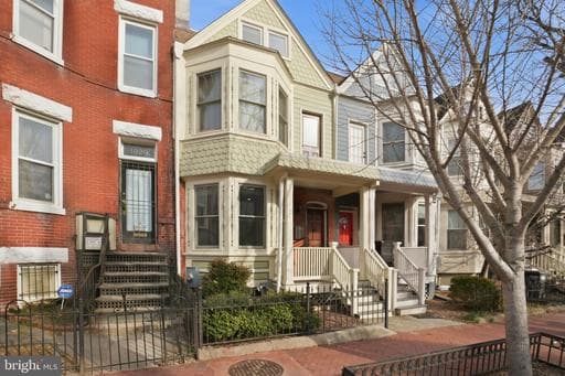 1925 6TH STREET - Photo 1