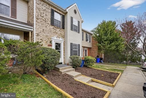 5 Crystal Rock Ct, Germantown, MD 20874-5007, United States - Photo 1