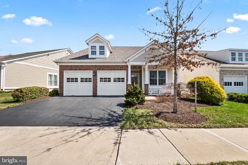 8911 Periwinkle Blue Ct, Lorton, VA 22079-5700, United States - Photo 1
