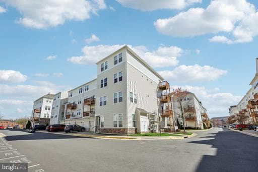 24628 BYRNE MEADOW SQUARE 303 - Photo 1