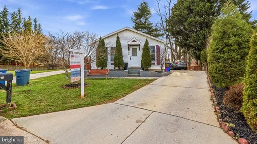 7418 TARFSIDE LANE - Photo 1