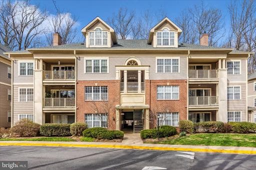 125 TIMBERBROOK LANE 102