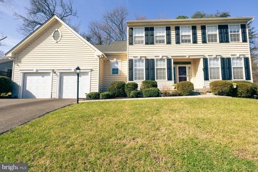 7810 GRANDISON WAY - Photo 1