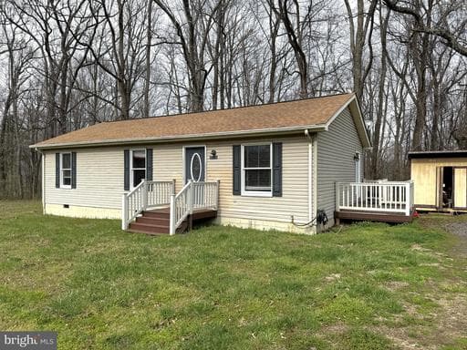8109 LAMBS CREEK CHURCH ROAD - Photo 1