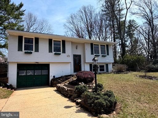 5033 THREE KINGS LANE - Photo 1