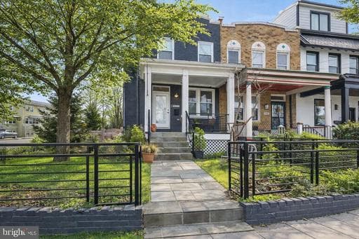 5337 5TH STREET - Photo 1