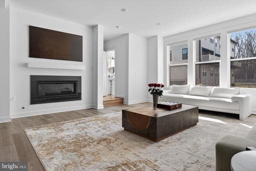 4991 LONGMIRE WAY - Photo 1