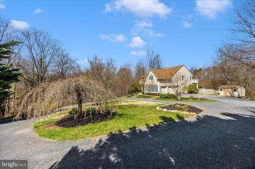 6243 WOODVILLE - Photo 1