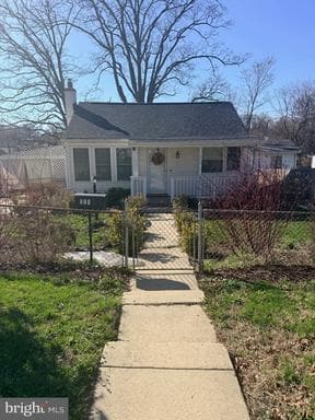 802 MINNA AVENUE - Photo 1