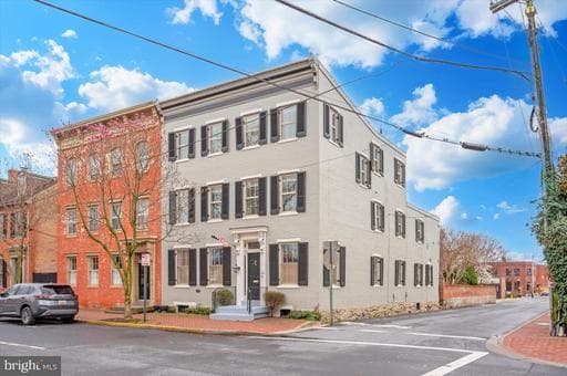 200 E CHURCH STREET
