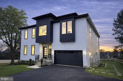 2613 BEACON HILL ROAD
