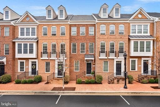 274 HIGH RAIL TERRACE - Photo 1
