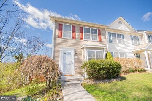 132 SEABREEZE LANE - Photo 1