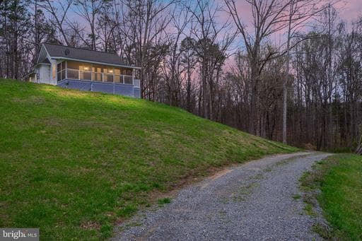 161 N Anna Dr, Louisa, VA 23093-5508, United States - Photo 1