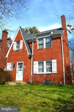 4619 47TH STREET - Photo 1