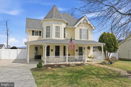 1130 HAPPY RIDGE DRIVE - Photo 1