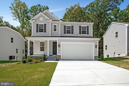 128 CATALPA DRIVE - Photo 1