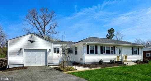 6421 INWOOD DRIVE - Photo 1