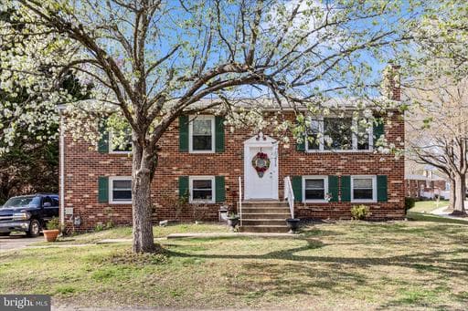 11913 BIRCHVIEW DRIVE - Photo 1