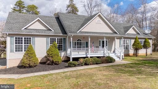 2203 CAMPBELL ROAD - Photo 1