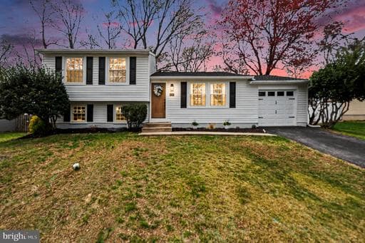 9205 FRIAR ROAD - Photo 1