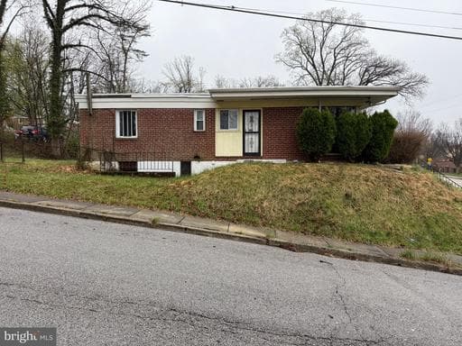 2713 GLEN AVENUE - Photo 1