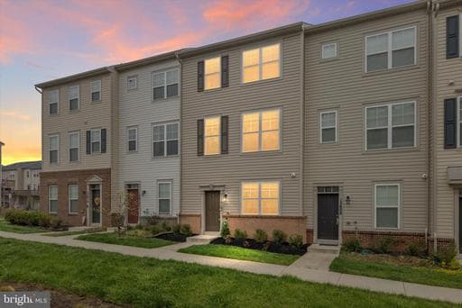 15610 STEAMBOAT WAY - Photo 1