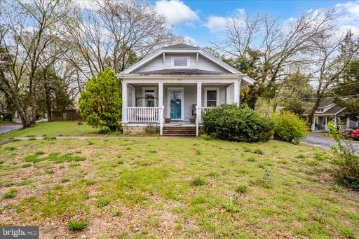 711 VERMONT AVENUE - Photo 1